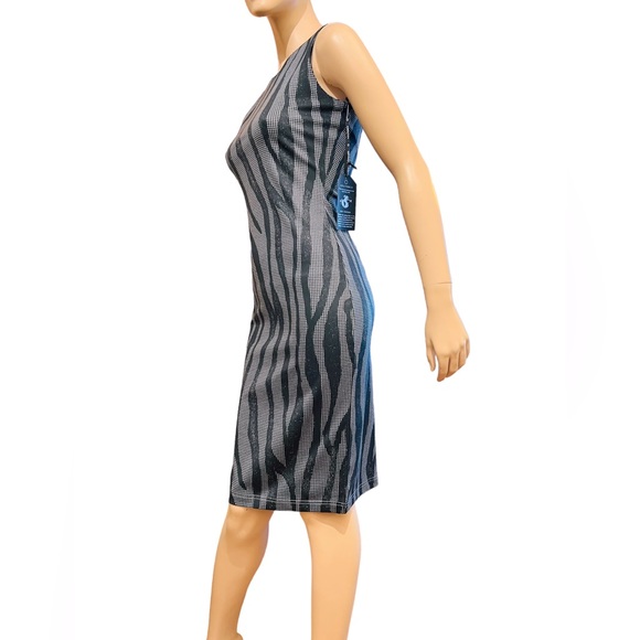NWT ANATOMIE Dress Size Small Stretchy Fabric Zipped Back closure Sleeveless - Picture 3 of 10